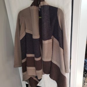 BB Dakota cardigan